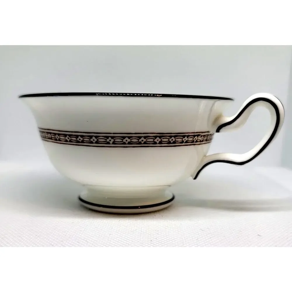 Wedgewood China Teacup Florentine Turquoise Dragons Griffins Florals No Flaws